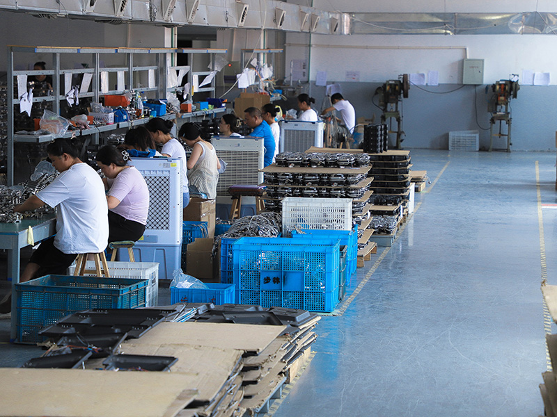 С началом осени альпинизм становится...